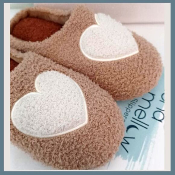 Luna Mellow Beige & White Heart Slippers, Heart Slippers, Women's Slippers - Picture 2 of 6